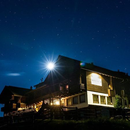 Sattleggers Alpenhof & Feriensternwarte Greifenburg Exterior foto