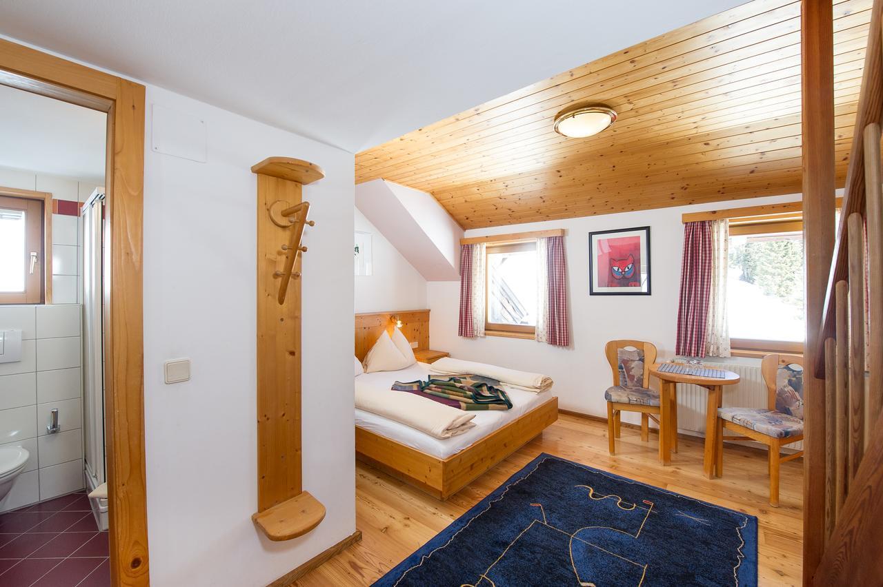 Sattleggers Alpenhof & Feriensternwarte Greifenburg Exterior foto