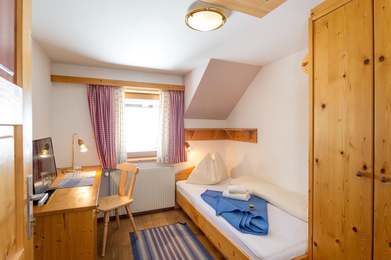 Sattleggers Alpenhof & Feriensternwarte Greifenburg Exterior foto