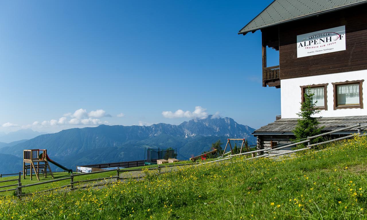 Sattleggers Alpenhof & Feriensternwarte Greifenburg Exterior foto
