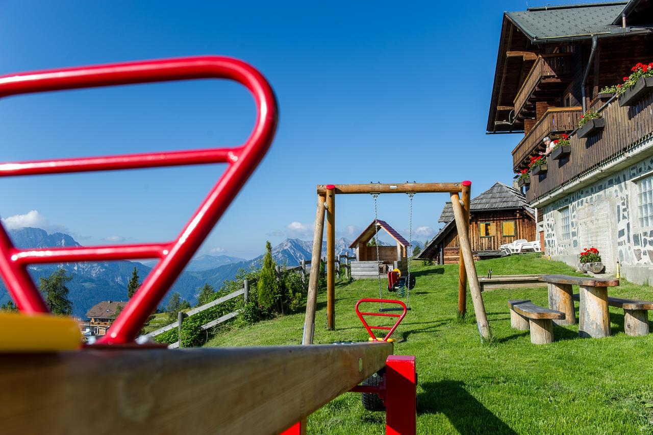 Sattleggers Alpenhof & Feriensternwarte Greifenburg Exterior foto