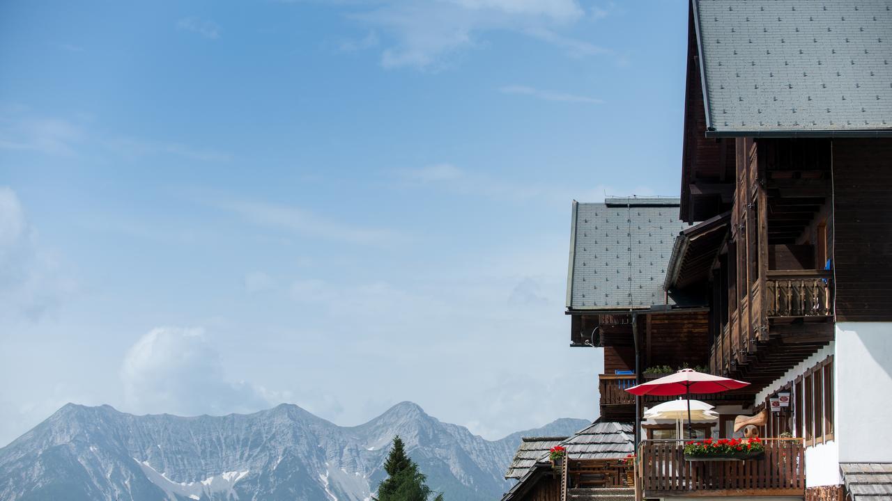 Sattleggers Alpenhof & Feriensternwarte Greifenburg Exterior foto