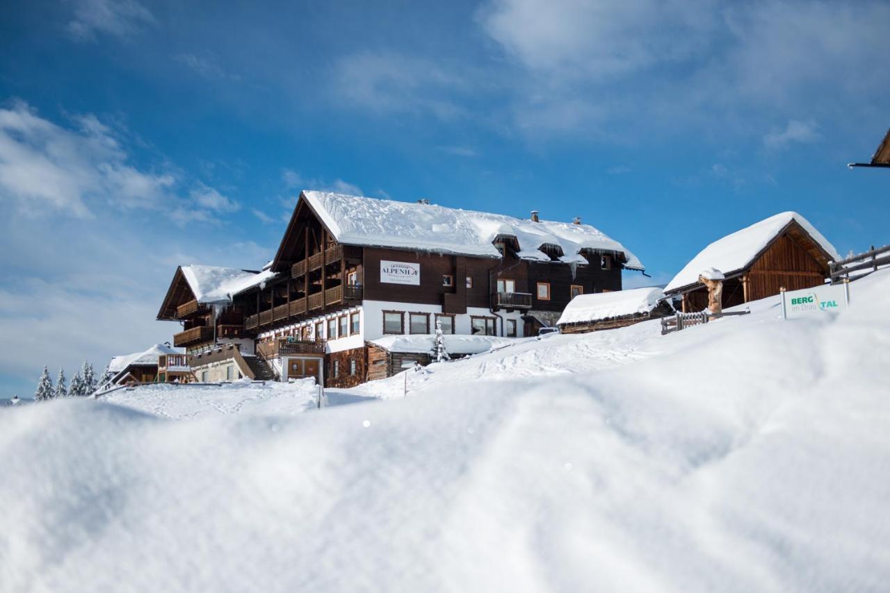 Sattleggers Alpenhof & Feriensternwarte Greifenburg Exterior foto